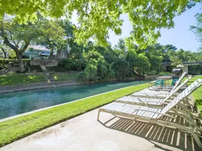 Pool – Comal River access A313 - Luxury Retreat - Image 4