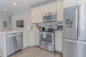 Luxurious 1BR in FIDI Boston | Close to Everything - Image 4