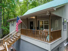 Summer Getaway: 3BR/3BA Cabin-Hot Tub-Pool Table! - Image 3