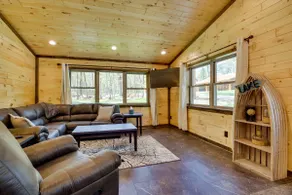 Near Memorial Park: Lake Arbutus Vacation Rental - Image 4