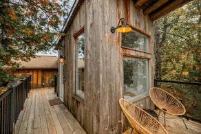 Waterfront Cabin | Cozy Treehouse + Hot Tub - Image 4