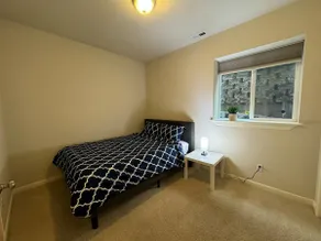 Modern 5 Bedroom House Sleeps 16 - Image 4