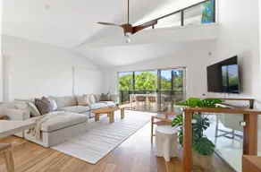 1 Horizon Terraces Beautifully Styled Duplex Perfect Beach Vibes - Image 3