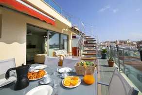 Borumbot Penthouse Pool View - Image 5