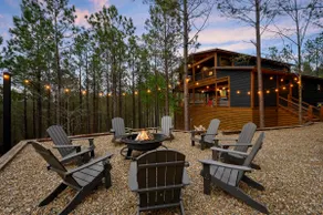 Hidden Freedom: Modern Luxury/Pet Hotel/Huge Deck - Image 2