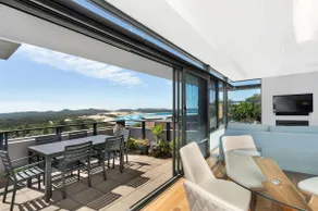 Sea View Retreat Ocean Views, Pool & Spa - Image 5