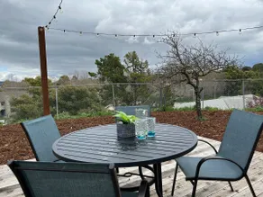 LUXOStays | Spacious Getaway Near Six Flags & Napa Valley - Image 4