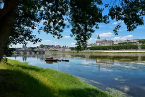 Guaranteed favorite: Château + Atypical View - Image 2