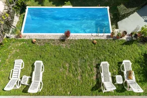 Apartamento 'Rafaela's House 2' con piscina compartida, Wi-Fi y aire acondicionado - Image 2