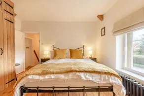 Family friendly Cotswold holiday cottage - Brook Cottage, Lower Brailes - Image 4