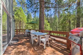 Strawberry’s Rivers Resort Cabin #4 - Image 4