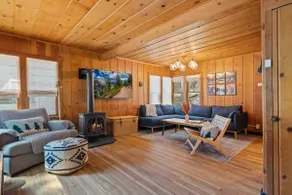 Strawberry Cabin w/ River View 10 min to Pinecrest - Image 4