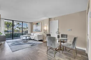 Centrally Located 2 BED in the Heart of NMB - Image 2