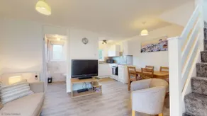 39 Strawberry Hill, Tolroy Manor - Image 3