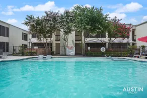 Amenity Heavy Serene Apt in Convenient Location - Image 4