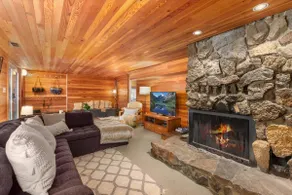 Bearcat Lodge - Gov't Camp Retreat @ Timberline - Image 3