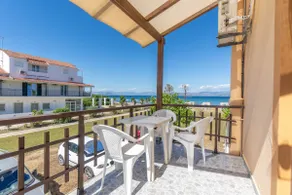 Saint Peter Bay - Ground Floor Country House with Shared Terrace, Wi-Fi & Air Conditioning - Image 2