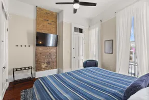 Fab Marigny | 2BD Flat | Close to French Quarter - Image 4