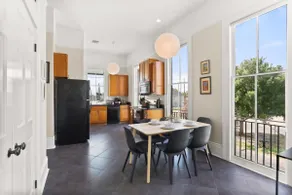 Fab Marigny | 2BD Flat | Close to French Quarter - Image 3