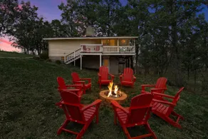 Secluded cabin w/hot tub & deck, dog-friendly - Image 3