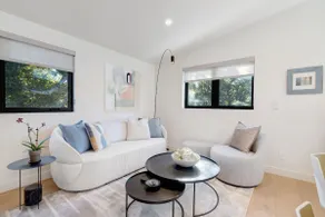 Dazzling Modern Home Close to Downtown Palo Alto and Stanford - Image 3
