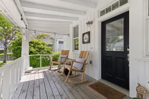A Swell Cottage: Covered Porch & Steps to the Park - Image 3