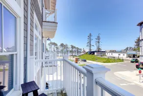 Seabrook's Pacific View, ocean views - Image 2
