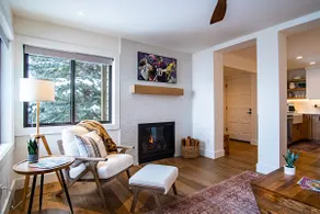 Classy, contemporary, cozy, Sun Valley condo with Resort Amenities - Image 3