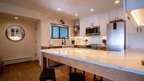 Classy, contemporary, cozy, Sun Valley condo with Resort Amenities - Image 5