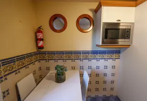 Apartamento con 2 dormitorios para 3 personas - Image 2