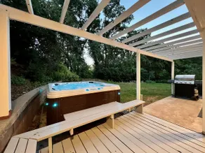 Mid Century Mountain Home on 3 acres - 10 Minutes to DGO - AC-Hot Tub-Views - Image 2