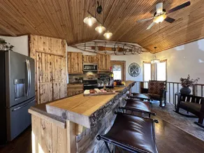 7 Min. to Downtown Bolivar- River Frontage-Remote & Relaxing, Kayaks & Hot Tub - Image 3