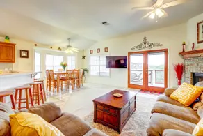 Canyon Lake Getaway w/ Fire Pit, Boat Ramp Nearby! - Image 2