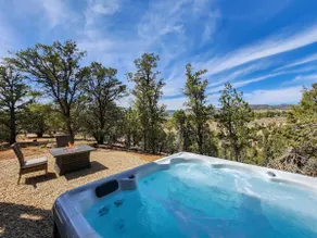 Deer Ridge Casita: Private Retreat Hot Tub & Views - Image 4