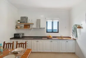 El Altillo House - Image 5