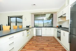 24 Shakeshaft Drive, Normanville - Image 4