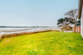 New bayfront 2BR with marvelous sunset views - Image 3