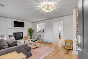Family Beach Retreat: Near Downtown & Creek - Image 2