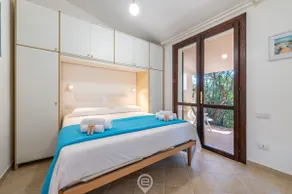 Estay - Sunny Garden House - Image 5