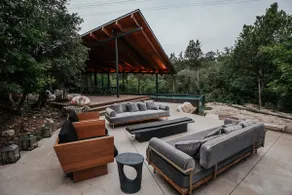 Architectural Retreat on 10 Private Acres - Image 3