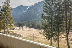 Apt with a View of the Valley - Image 3