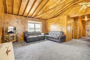 Racine Vacation Rental 25 Mi to Athens! - Image 4