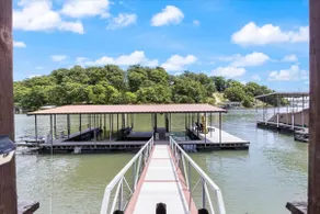 Sleeps 26 lakefront w/ private dock & dance floor! - Image 3