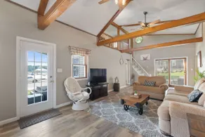 Main Street+River View+2 Bedroom - Image 2