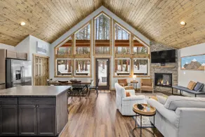 🌄Luxe House - NEW game room, hot tub, firepit, private retreat 🌄 - Image 2