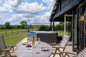 Ash Lodge - Exclusive Lodge with Hot Tub and stunning views - Image 4