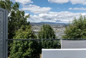 Breathtaking Views with Parking in Trevallyn - Image 5