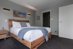Breathtaking Views with Parking in Trevallyn - Image 2