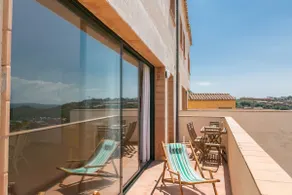 2 bedroom apartment close to the center of Begur. Terrace and panoramic sea views Ref:H41 - Image 3