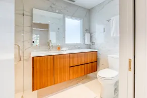 The Penthouse, Downtown Lenox by Evergreen Home - Image 4